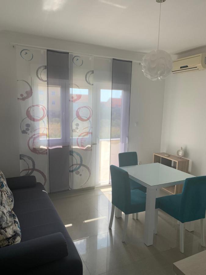 Apartment Roni Zadar Buitenkant foto