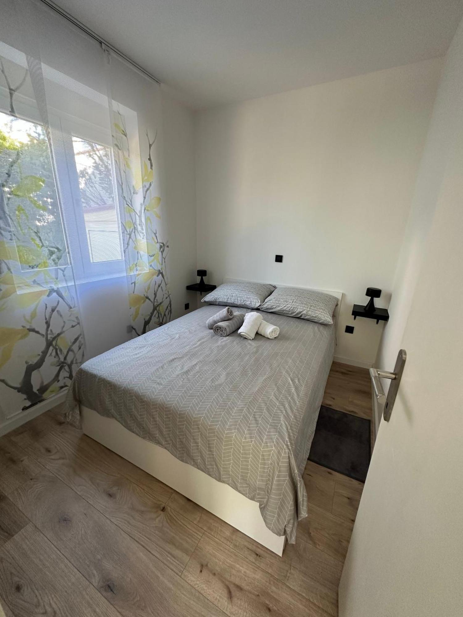 Apartment Roni Zadar Buitenkant foto