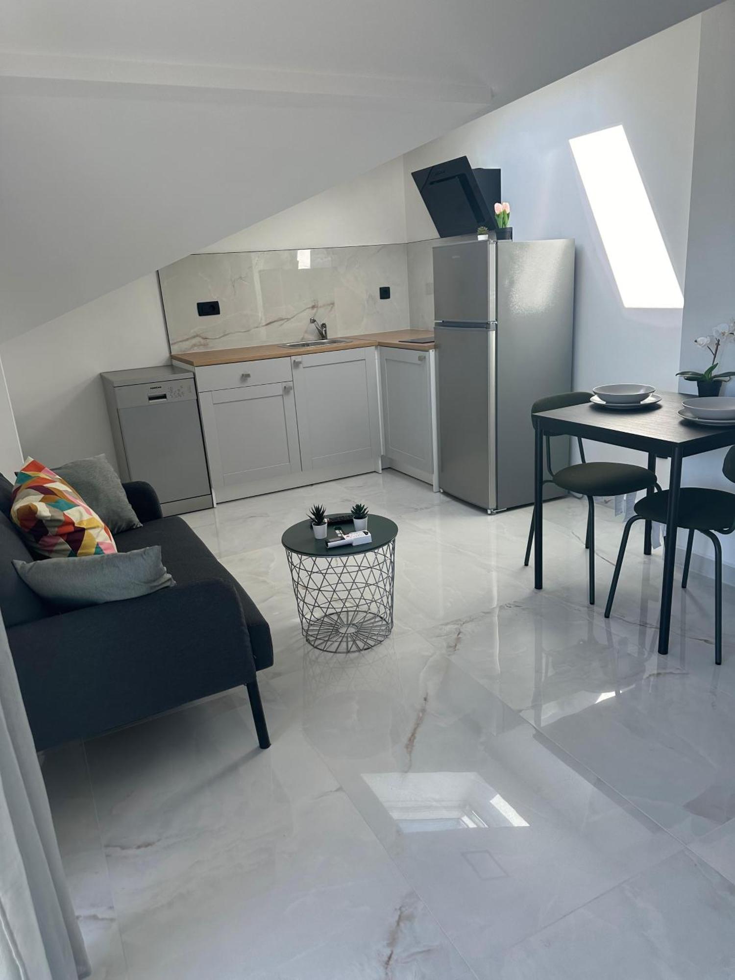 Apartment Roni Zadar Buitenkant foto