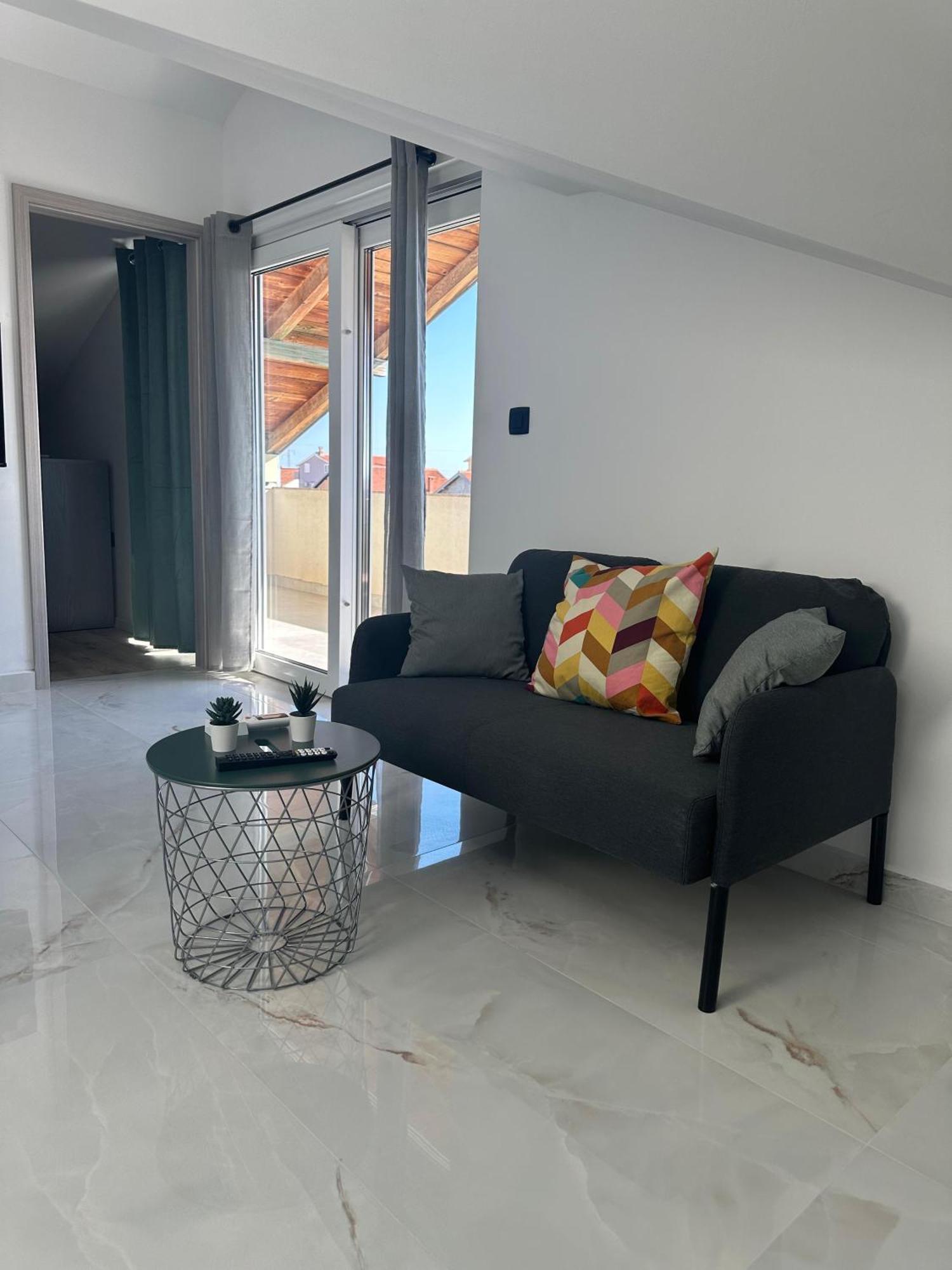 Apartment Roni Zadar Buitenkant foto