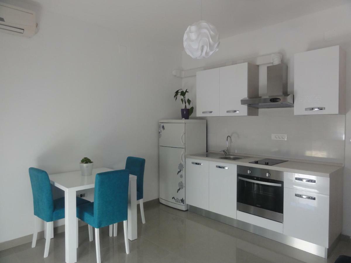 Apartment Roni Zadar Buitenkant foto